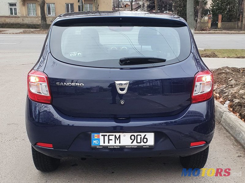 2016' Dacia Sandero photo #4