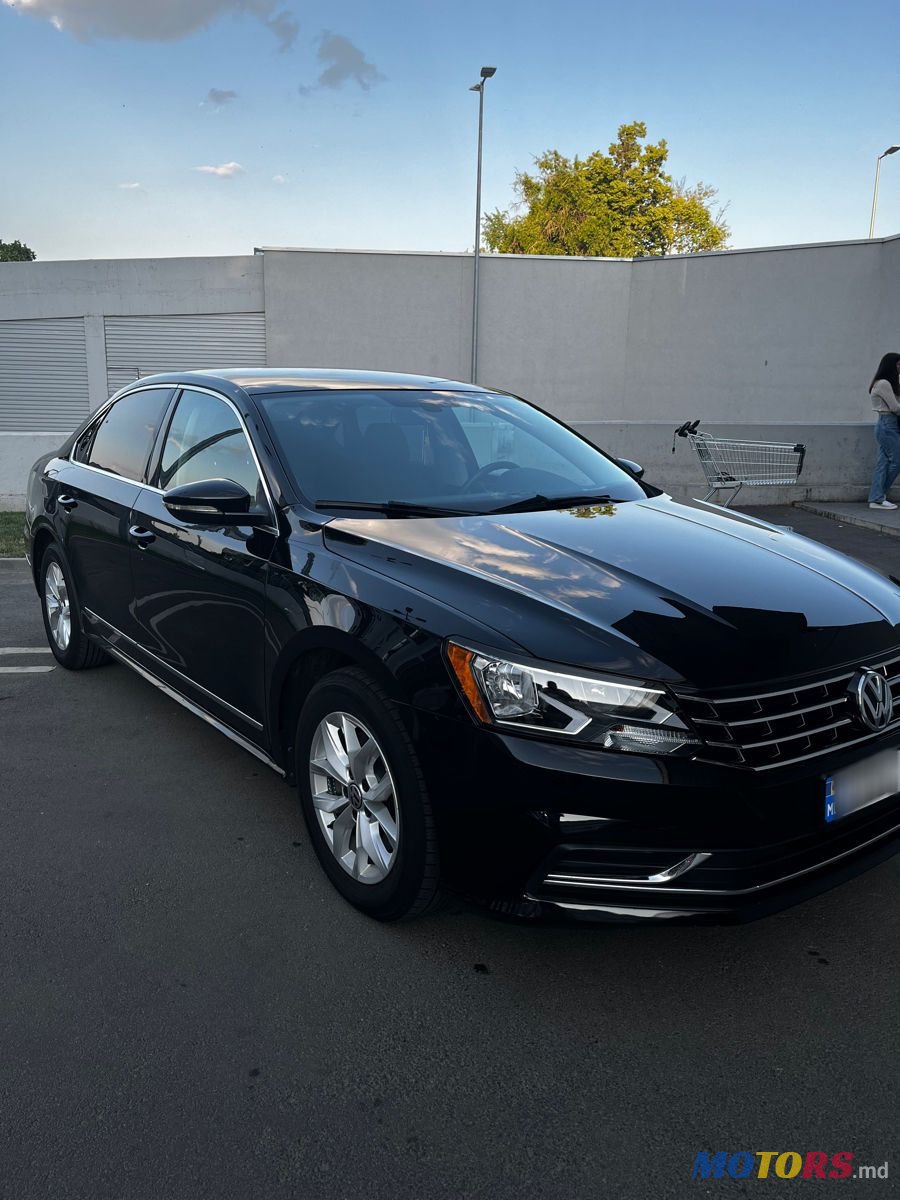 2016' Volkswagen Passat photo #4