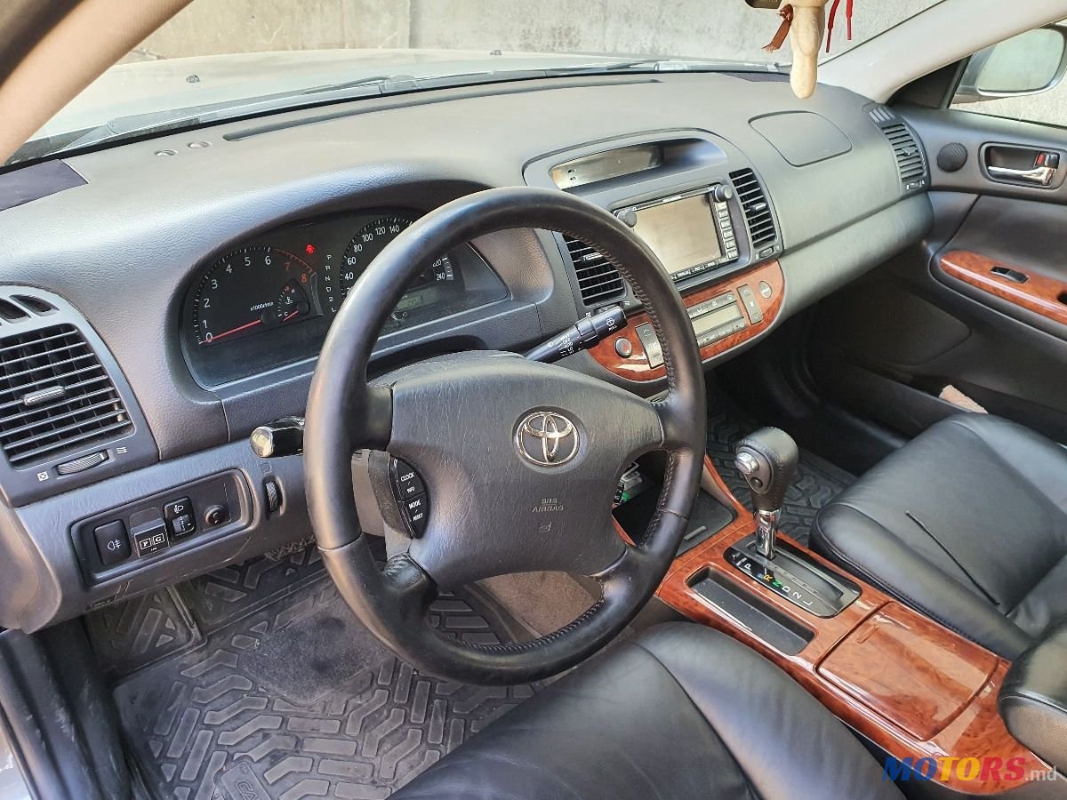 2002' Toyota Camry photo #4