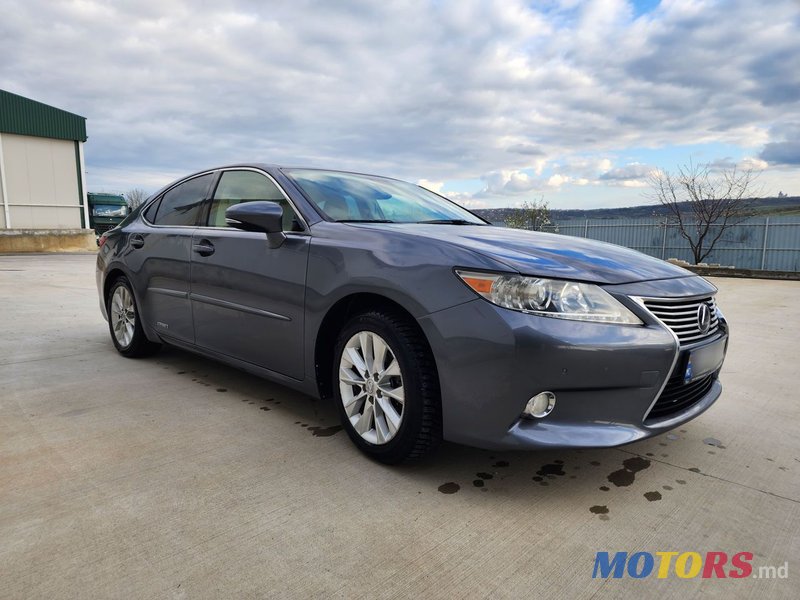 2012' Lexus Es Series photo #2