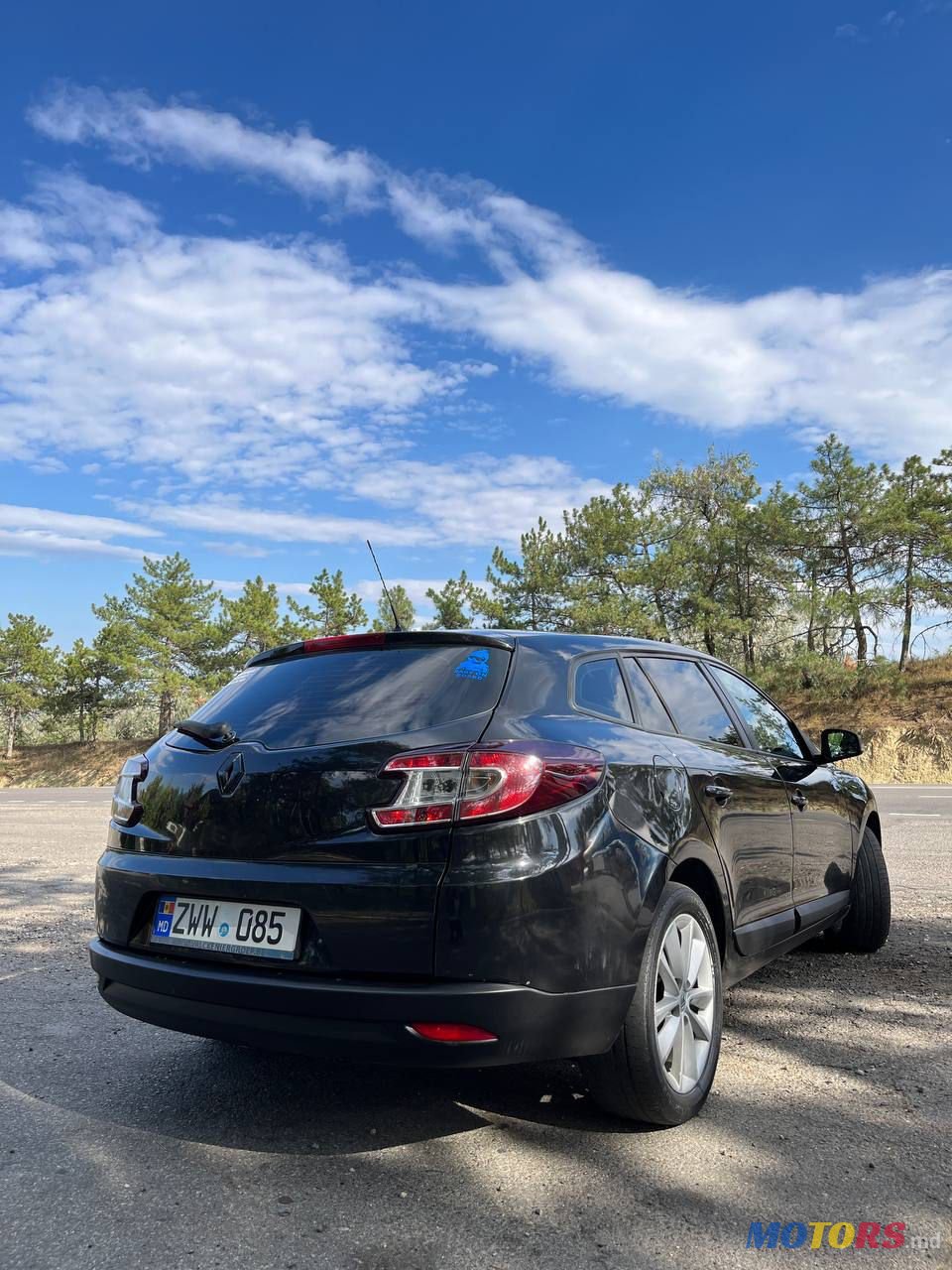 2009' Renault Megane photo #2