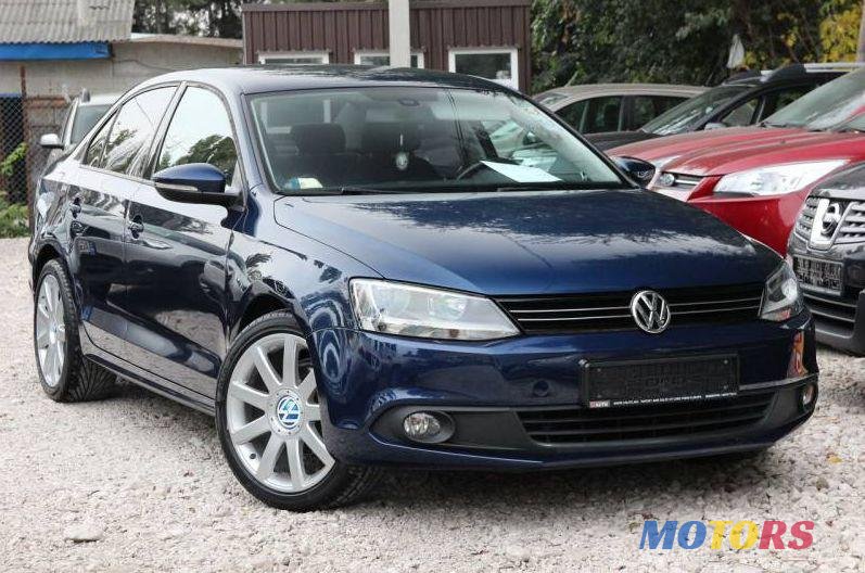 2012' Volkswagen Jetta photo #1