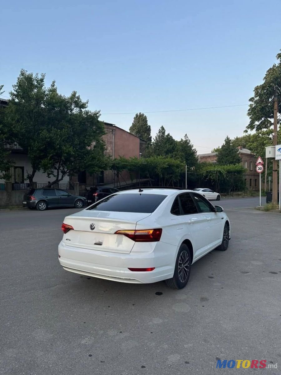 2019' Volkswagen Jetta photo #5