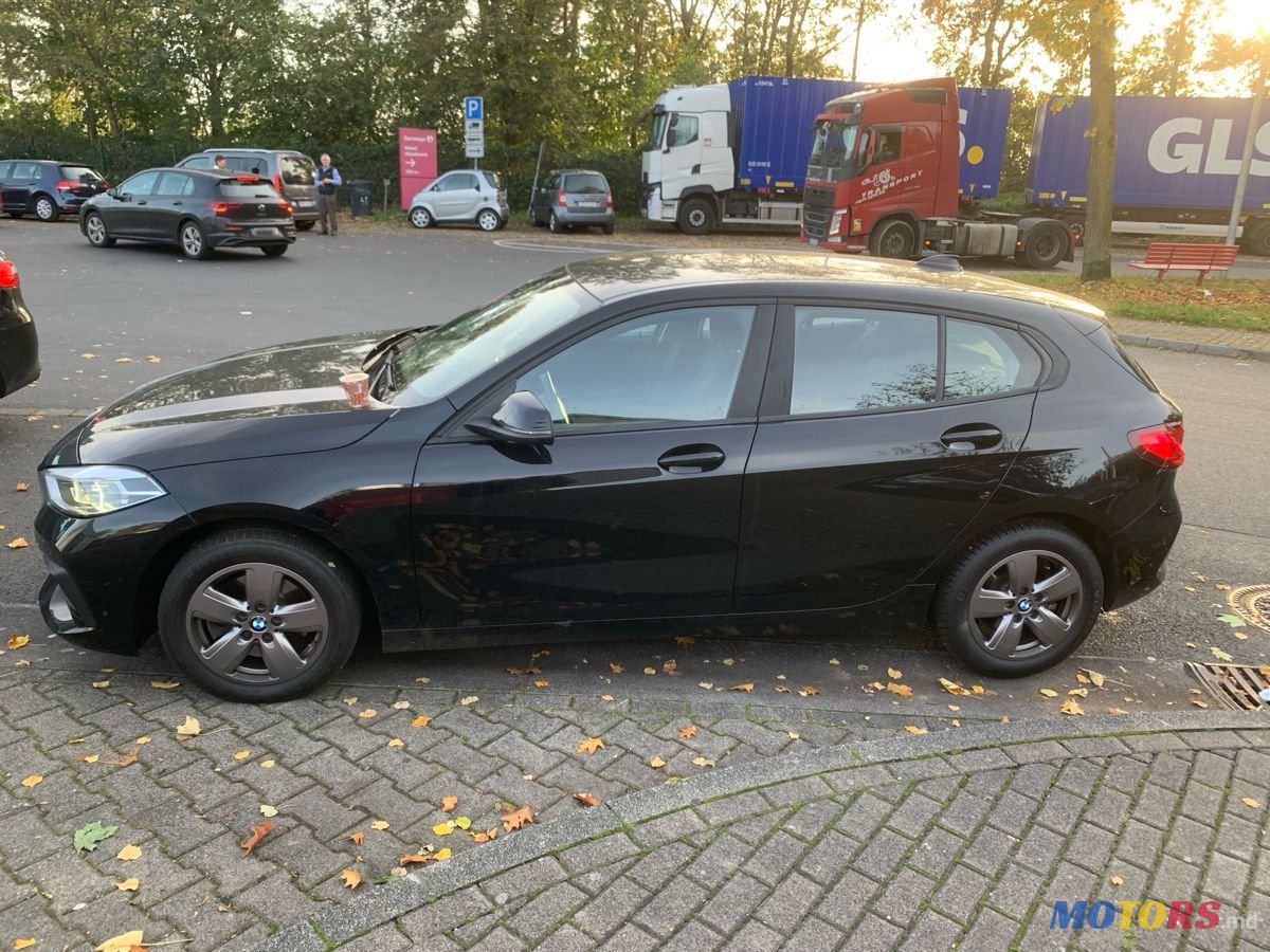 2021' BMW 1 Series photo #3