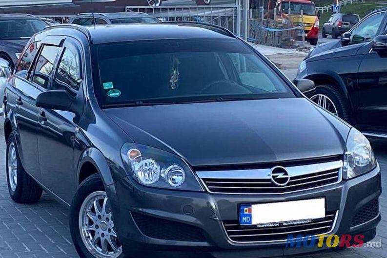 2009' Opel Astra photo #1