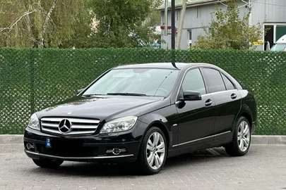 2011' Mercedes-Benz C-Class