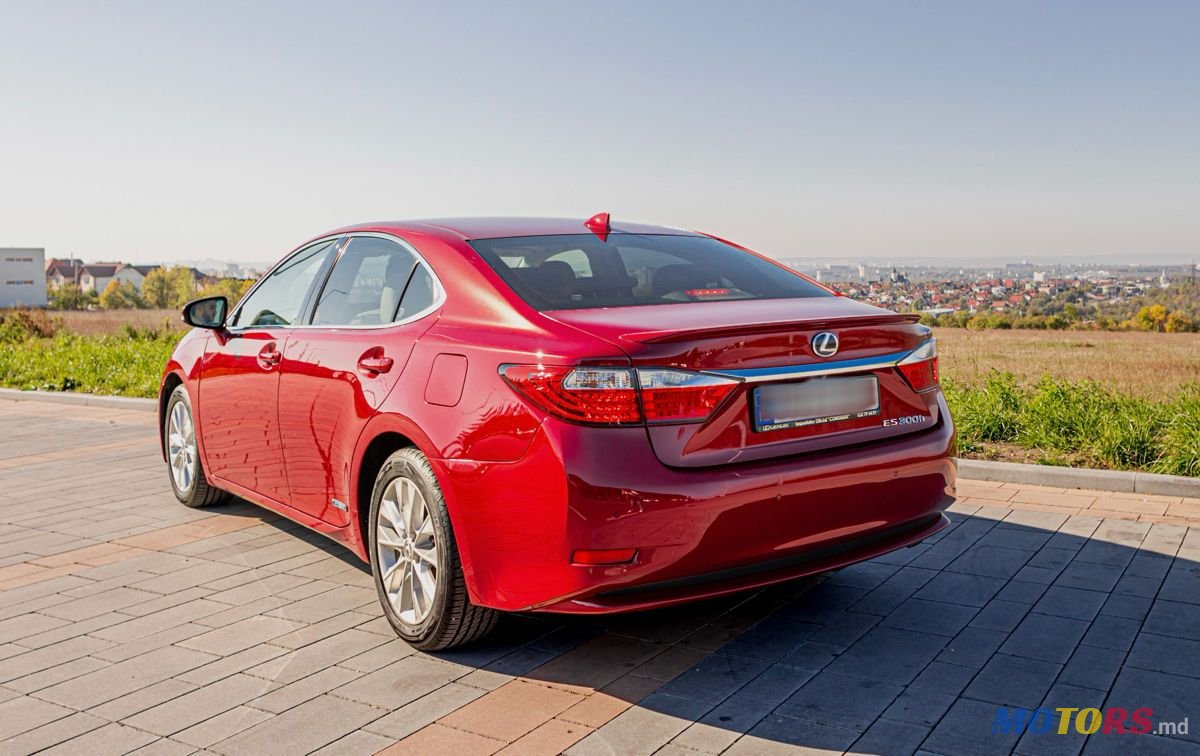 2015' Lexus Es Series photo #2