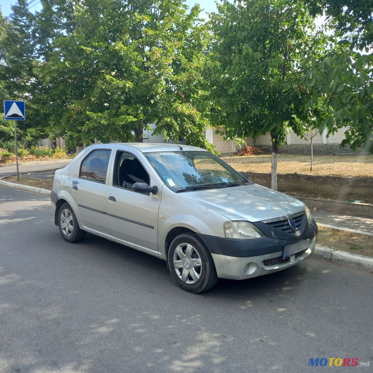 2006' Dacia Logan photo #1