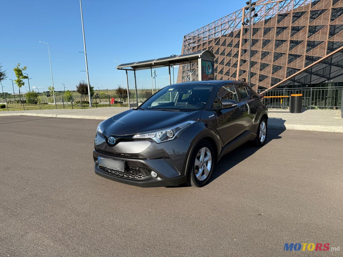 2018' Toyota C-HR photo #2