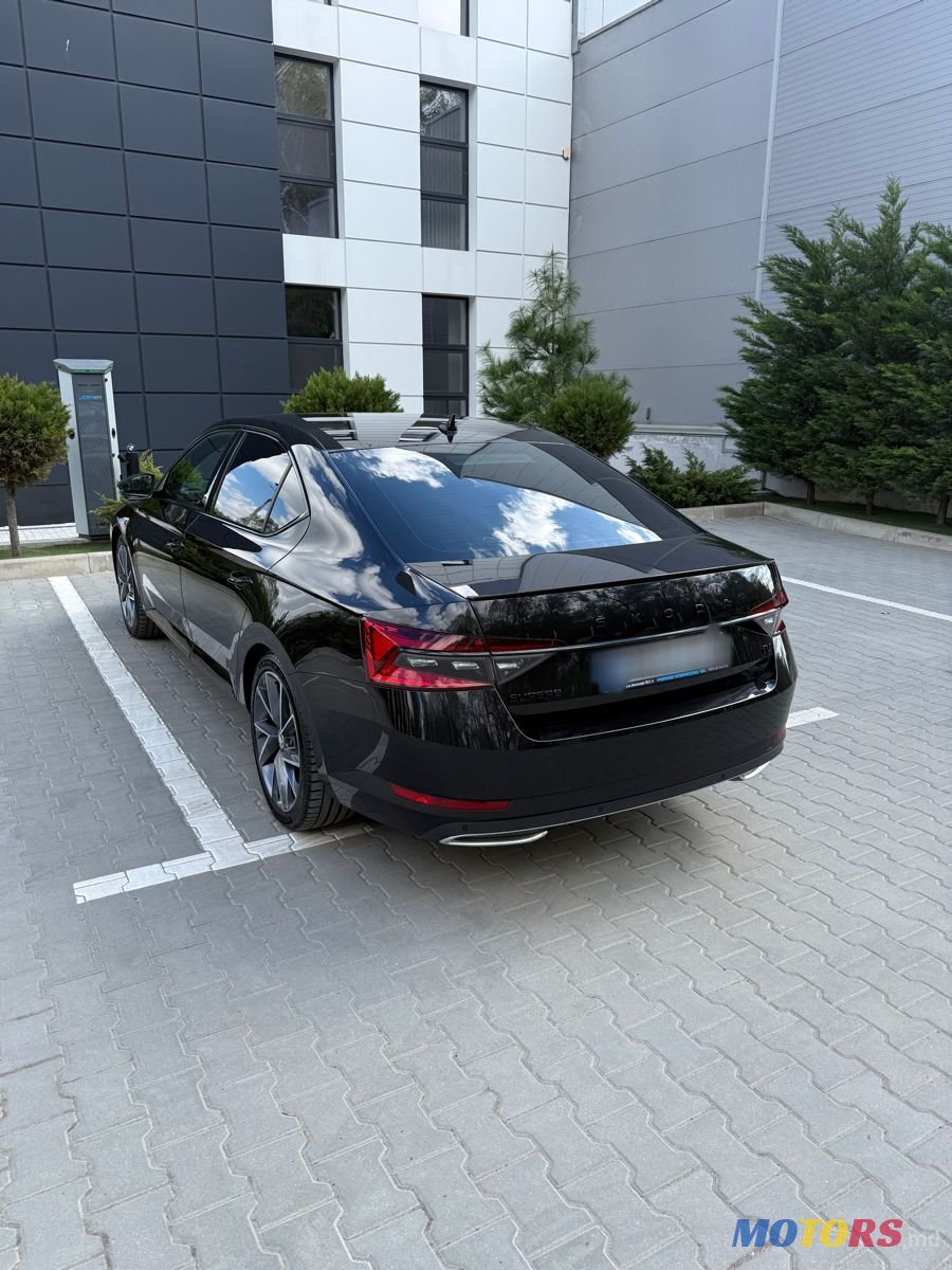 2020' Skoda Superb photo #3