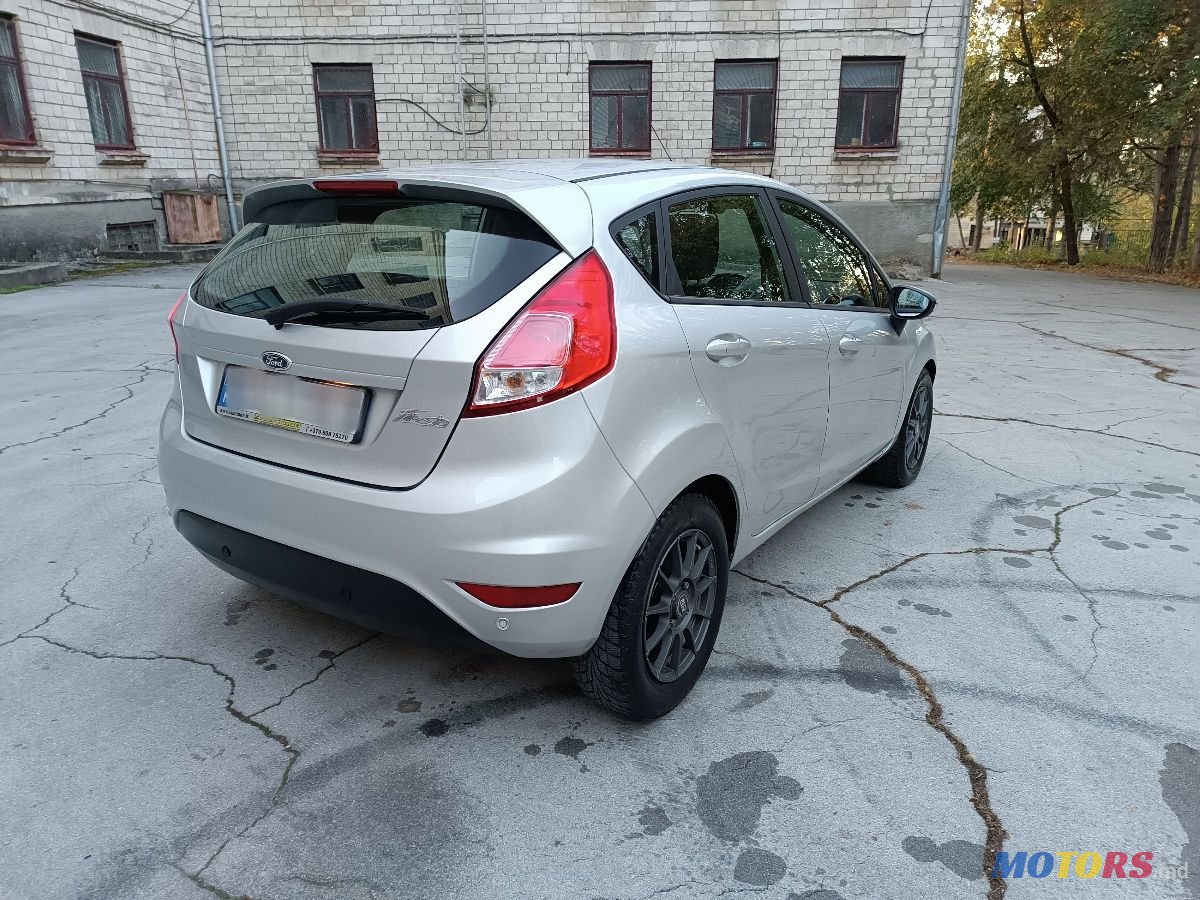 2014' Ford Fiesta photo #4