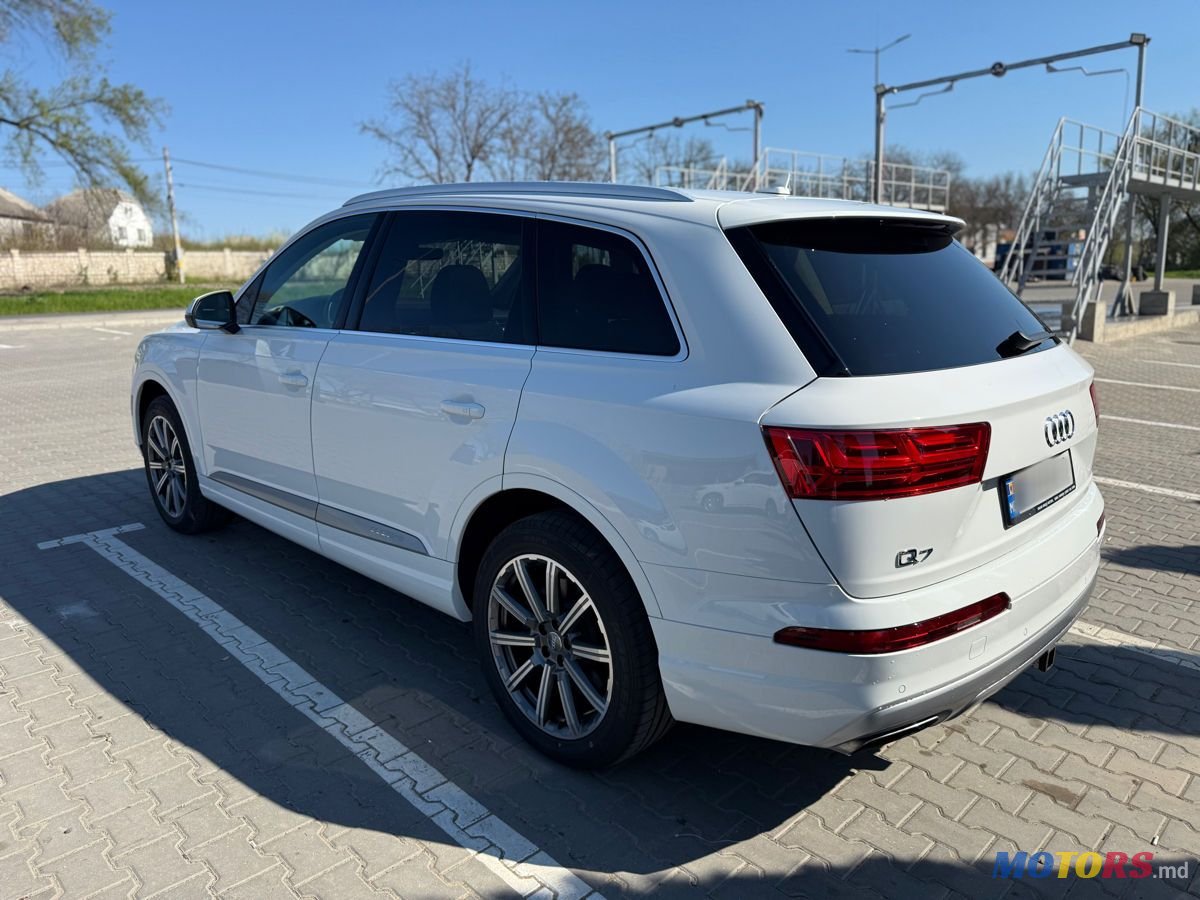 2019' Audi Q7 photo #3