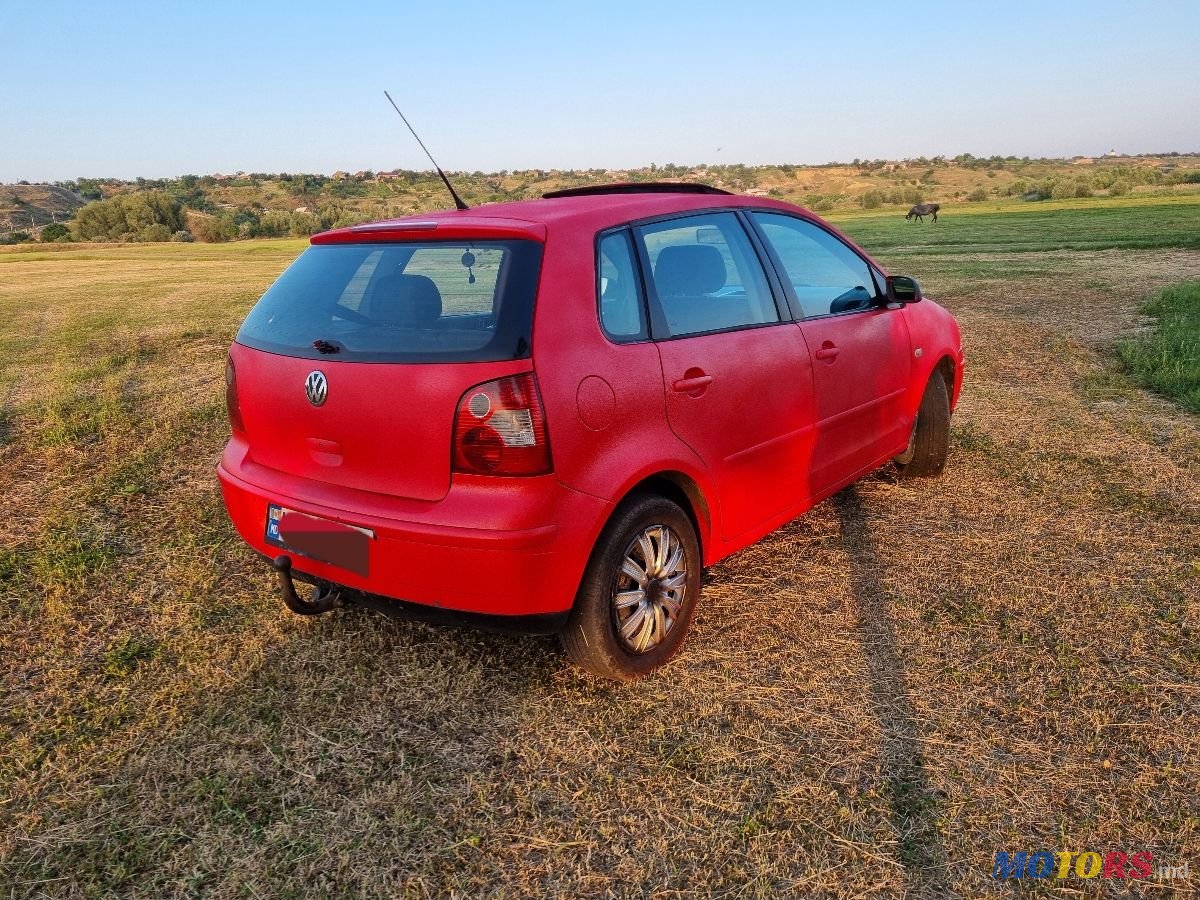 2002' Volkswagen Polo photo #4