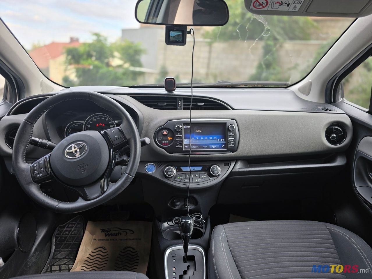 2019' Toyota Yaris photo #5