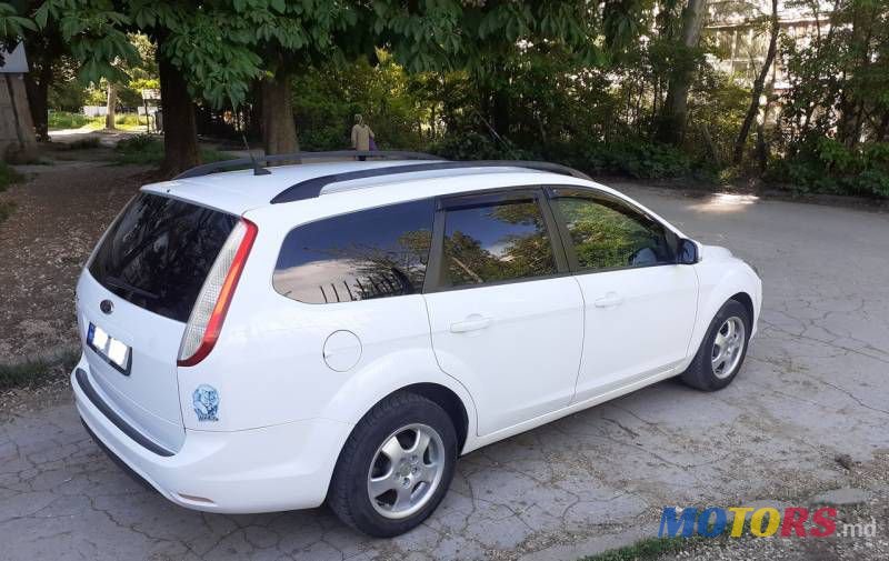 2009' Ford Focus photo #5