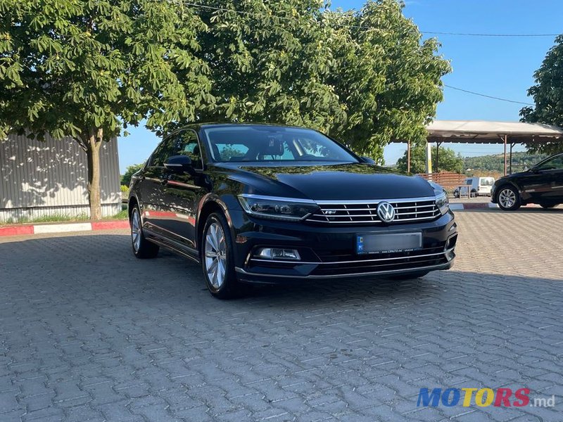 2018' Volkswagen Passat photo #3