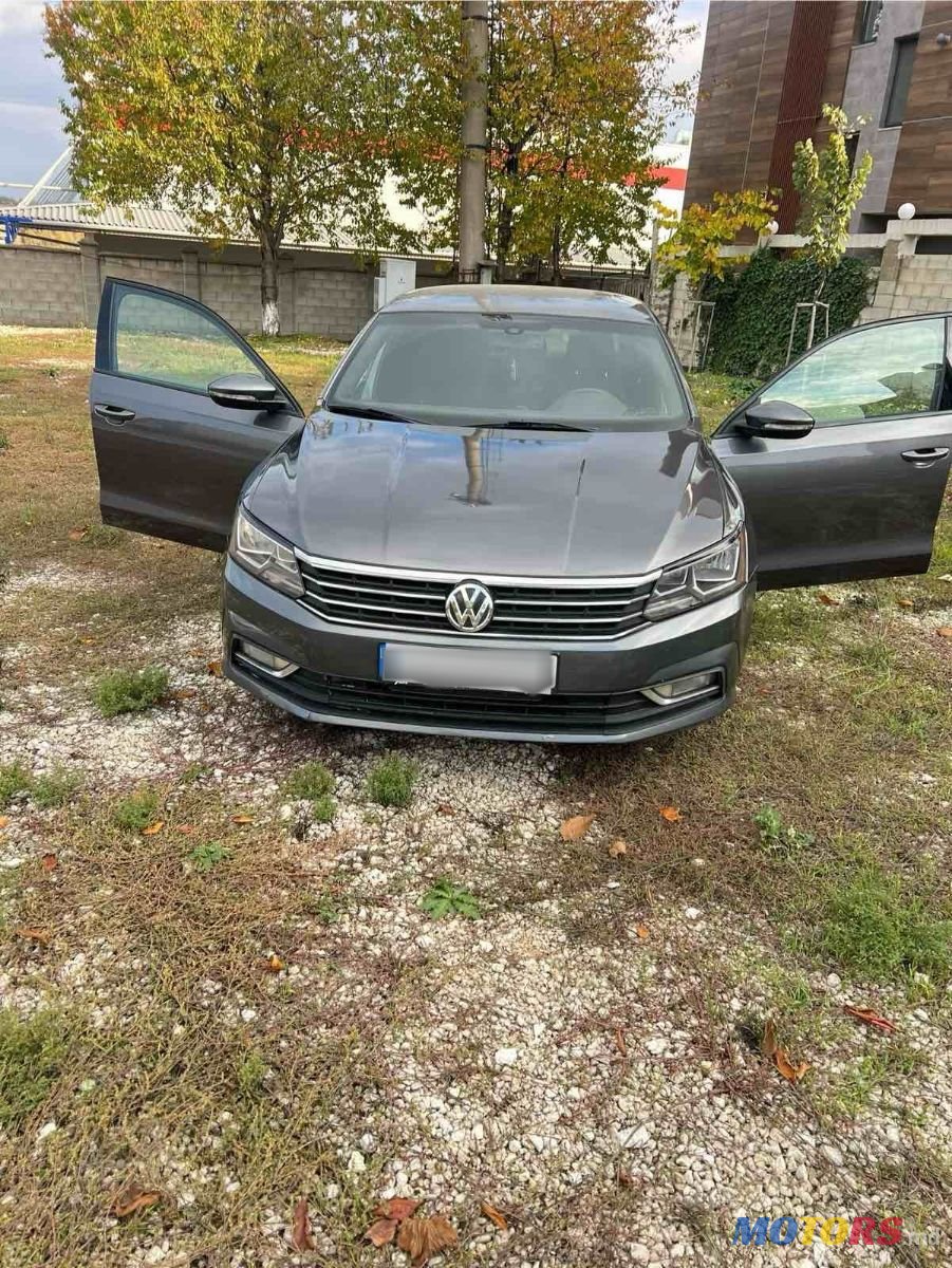 2018' Volkswagen Passat photo #3