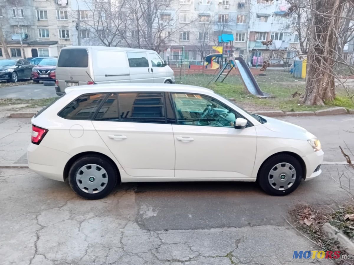 2015' Skoda Fabia photo #6