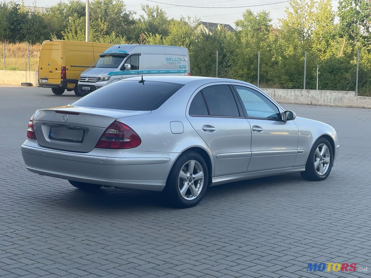 2004' Mercedes-Benz E-Class photo #4