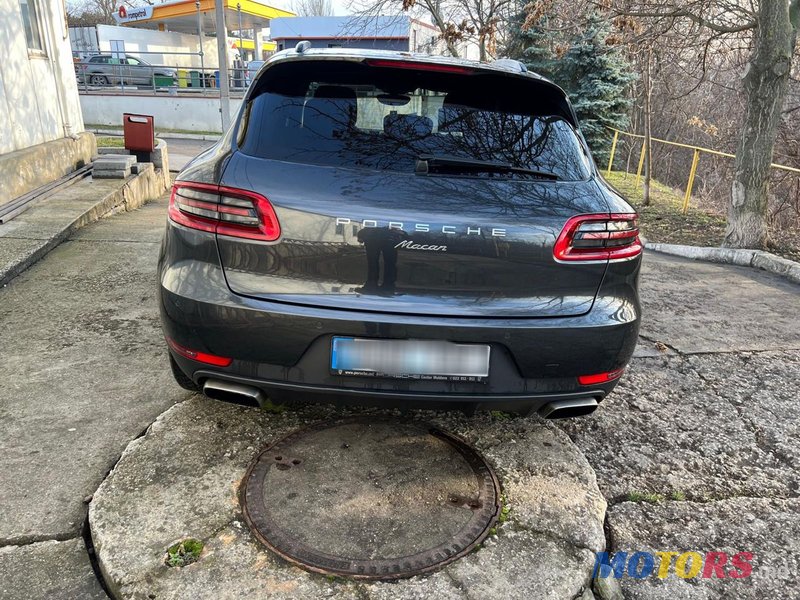 2016' Porsche Macan photo #5