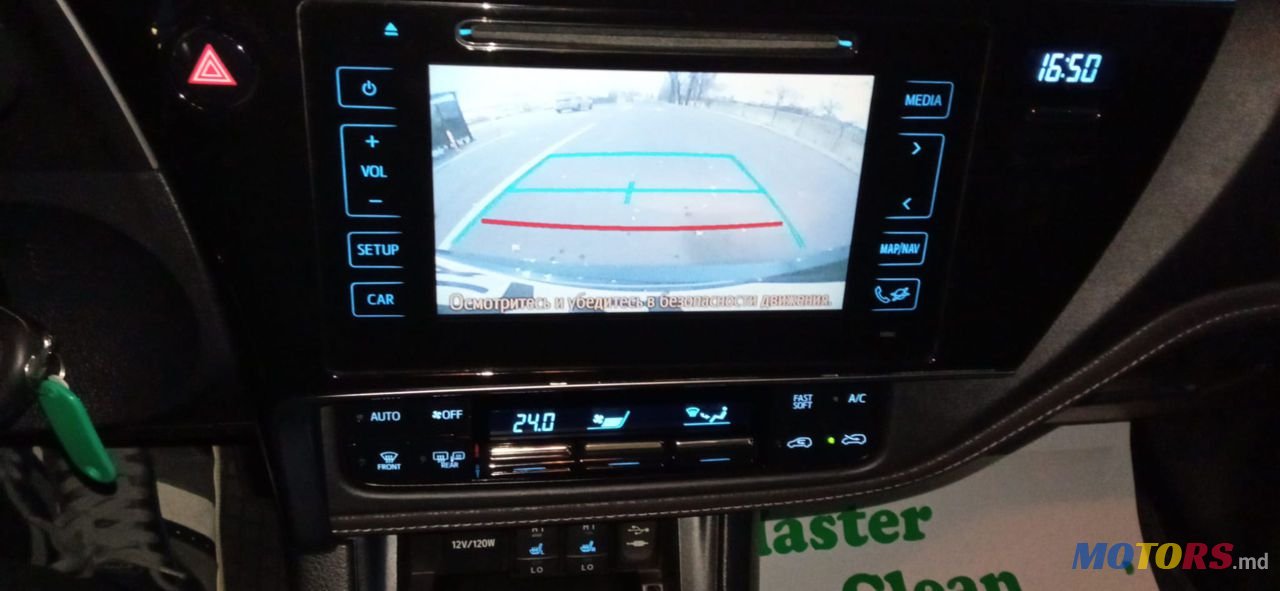 2015' Toyota Auris photo #6