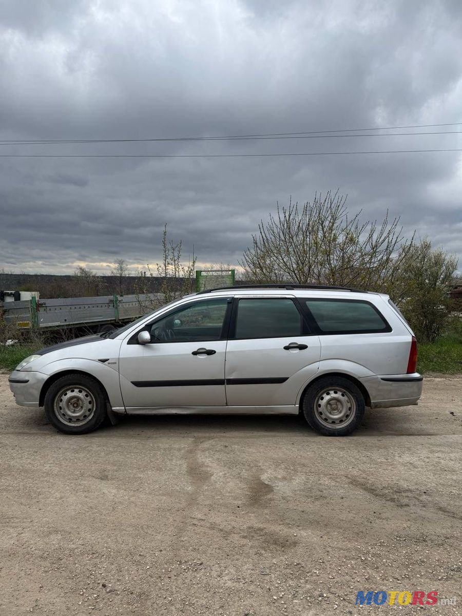 2004' Ford Focus photo #5