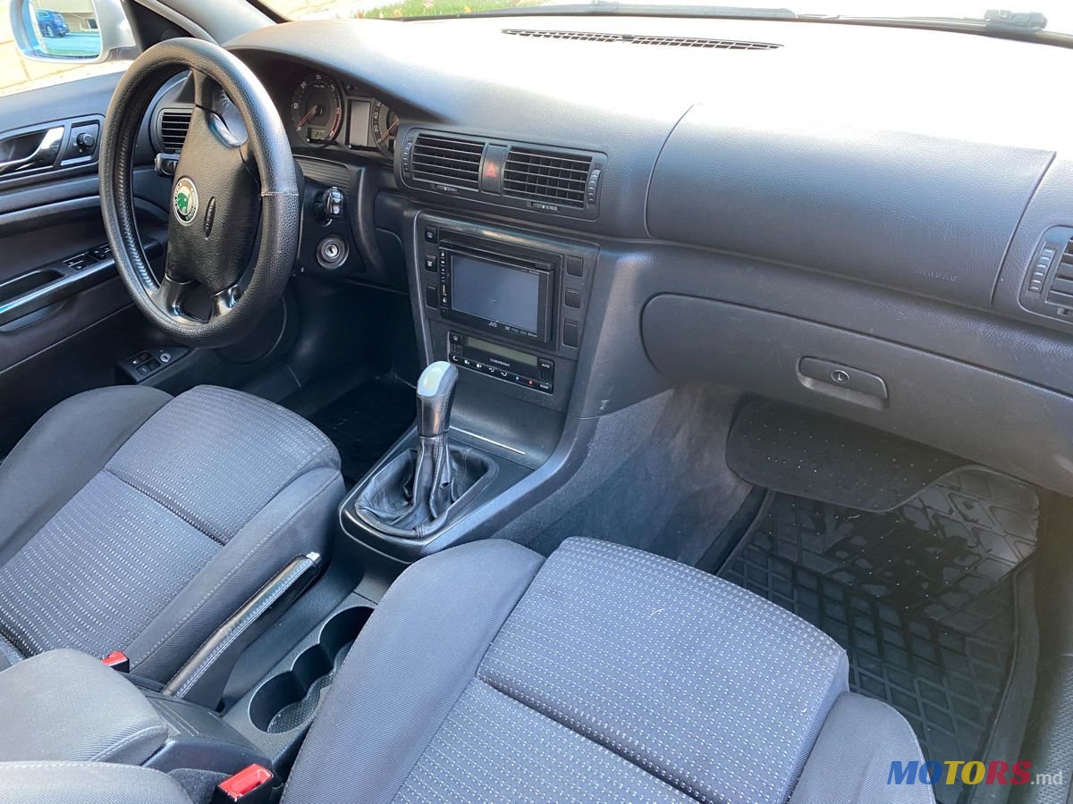 2004' Skoda Superb photo #5