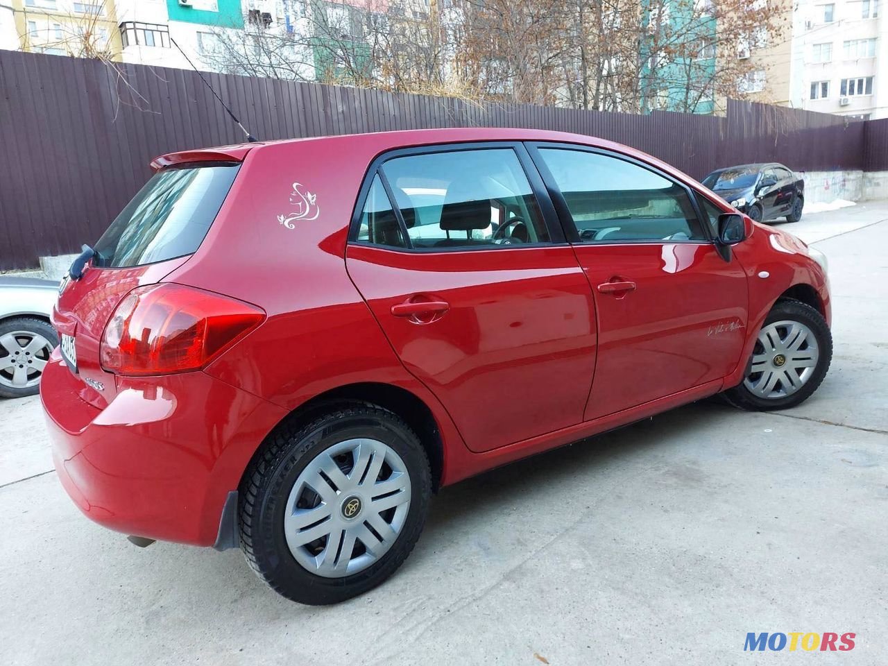 2008' Toyota Auris photo #3