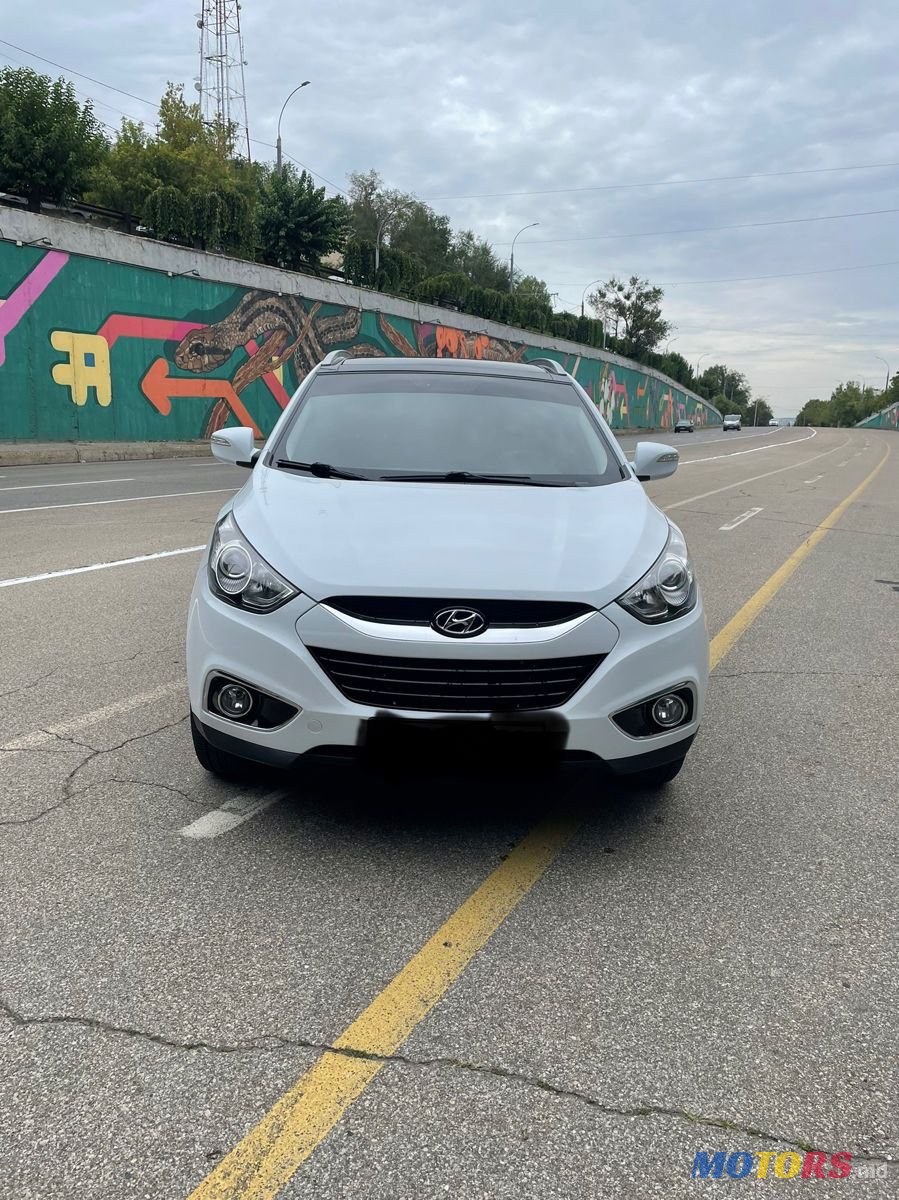 2011' Hyundai ix35 photo #1