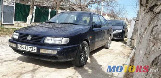 1994' Volkswagen Passat photo #1