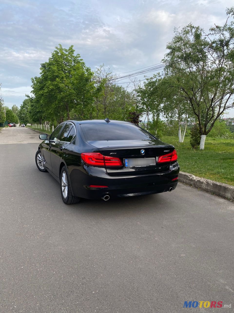 2017' BMW 5 Series photo #4
