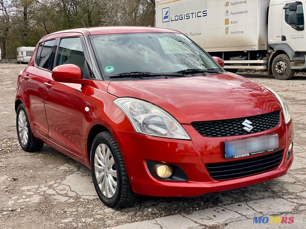 2011' Suzuki Swift photo #2