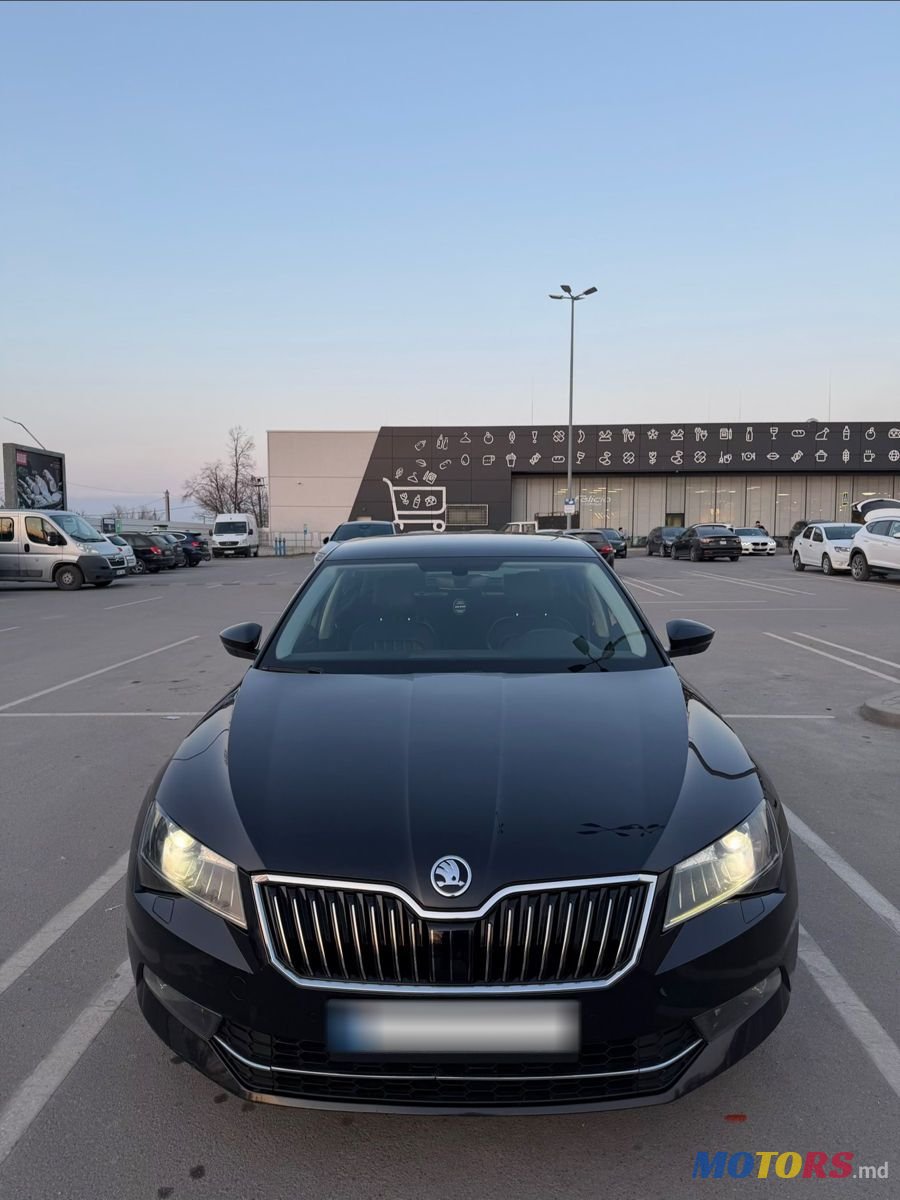 2018' Skoda Superb photo #2