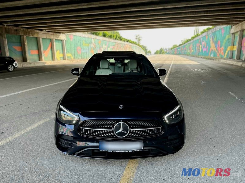 2022' Mercedes-Benz E-Class photo #2