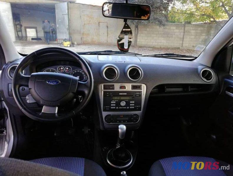 2009' Ford Fusion photo #2