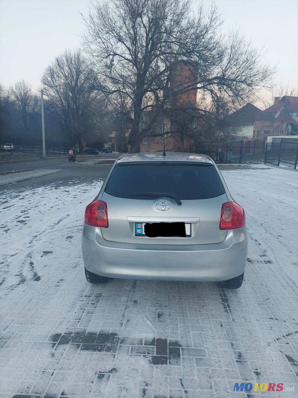 2009' Toyota Auris photo #3