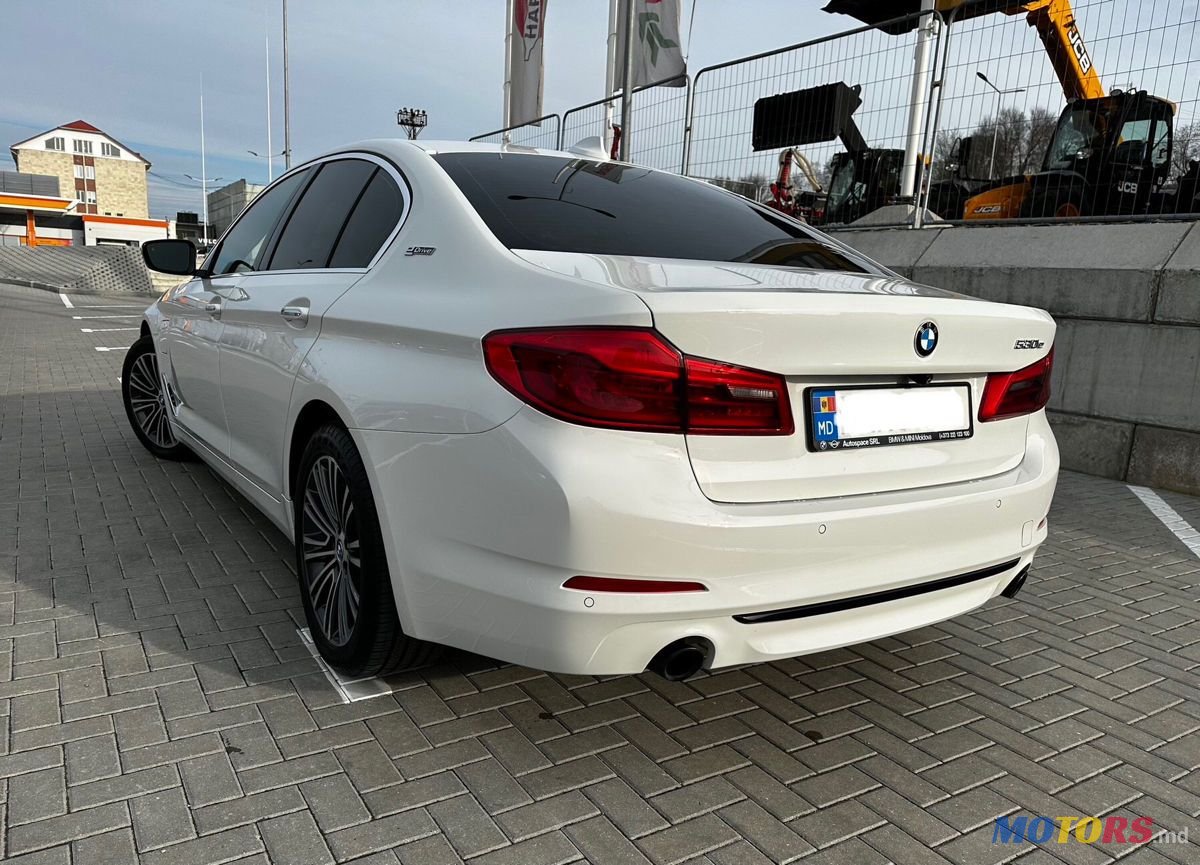 2018' BMW 5 Series photo #5