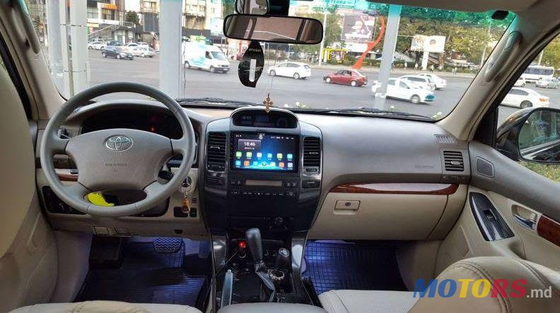 2006' Toyota Land Cruiser Prado photo #1