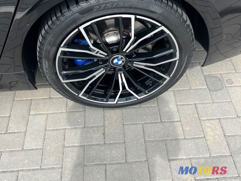 2019' BMW 5 Series photo #3