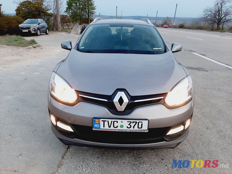 2014' Renault Megane photo #3