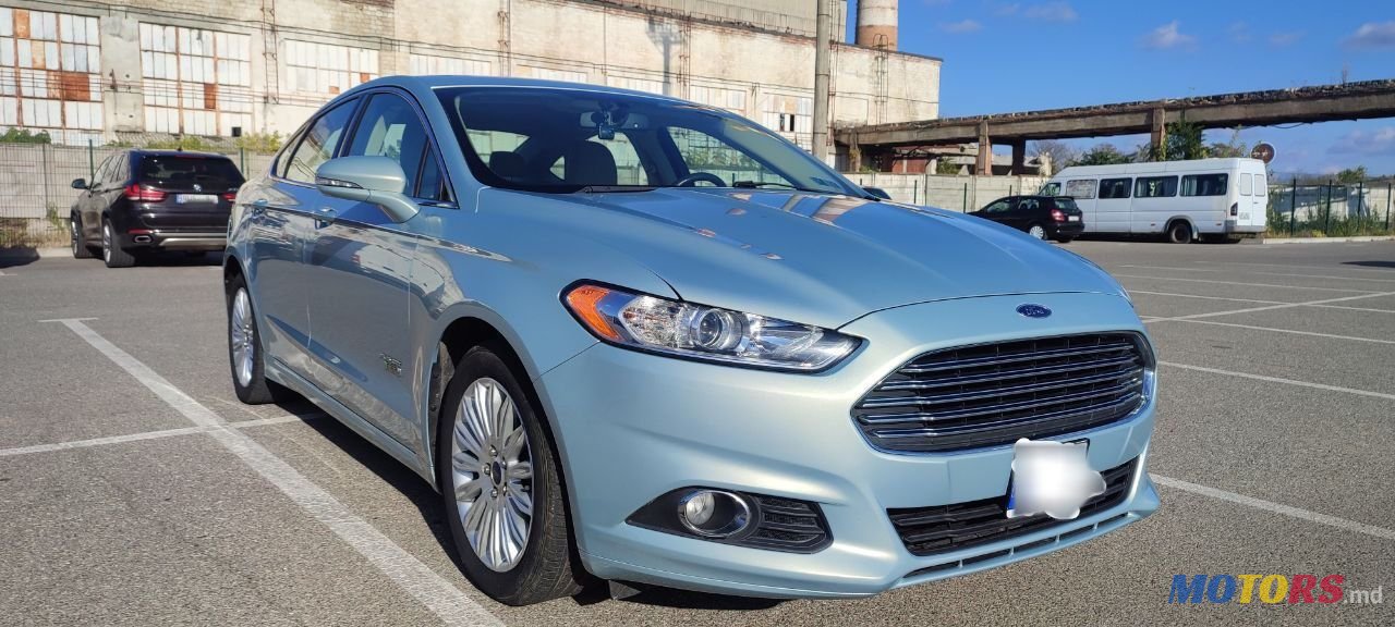 2014' Ford Fusion photo #3
