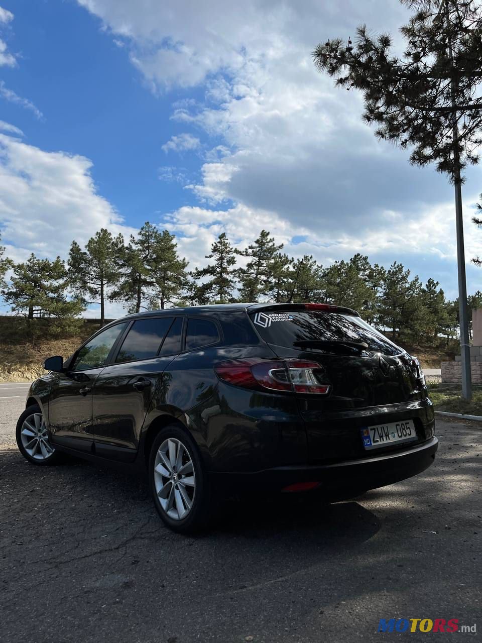 2009' Renault Megane photo #3