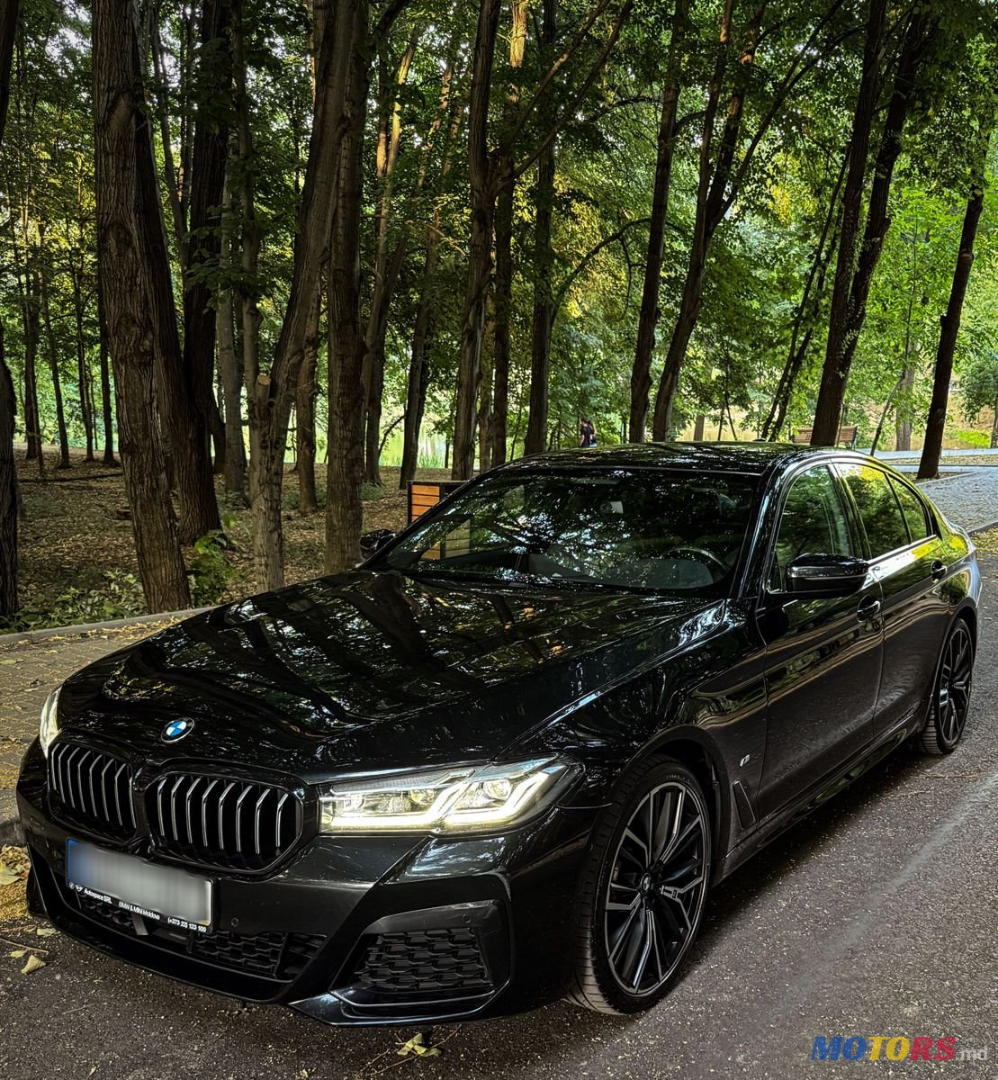2021' BMW 5 Series photo #3