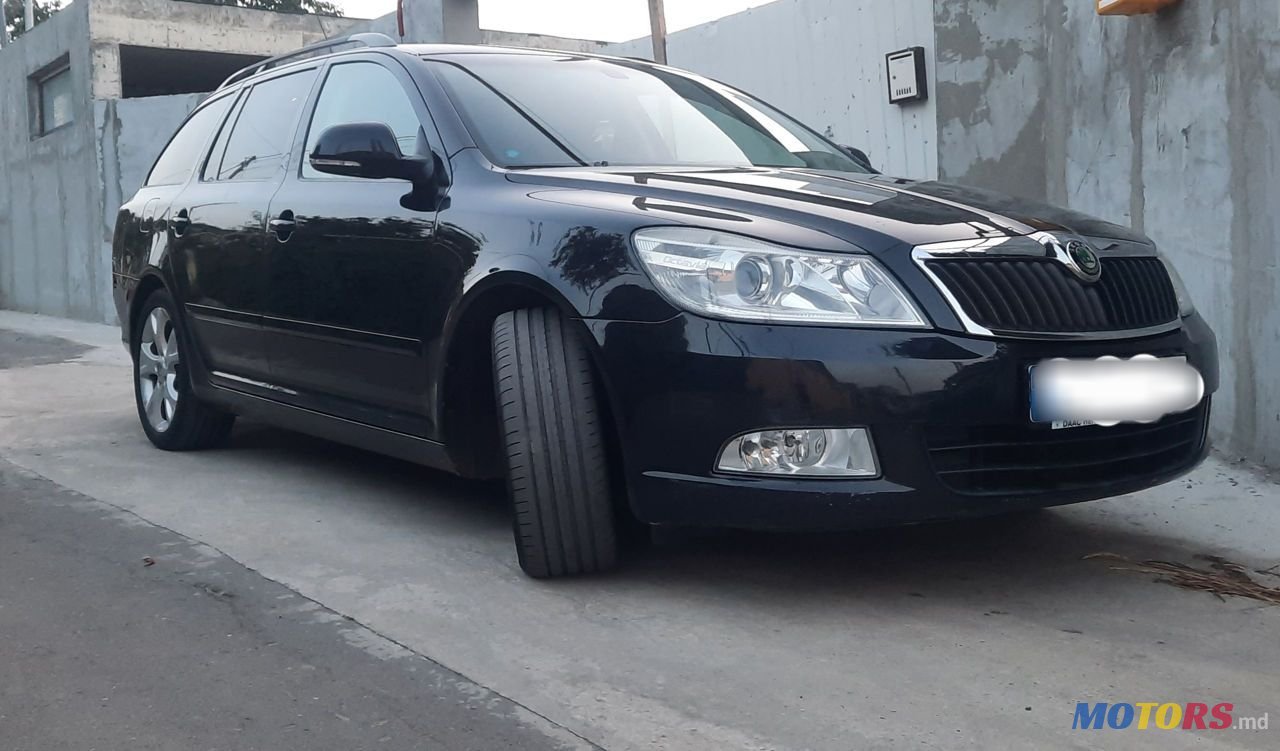 2009' Skoda Octavia photo #3