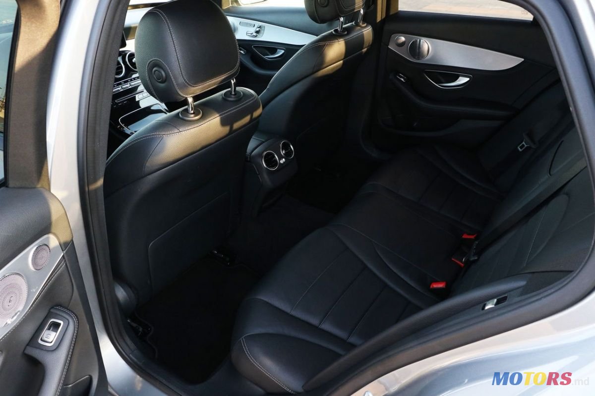 2015' Mercedes-Benz C-Class photo #3