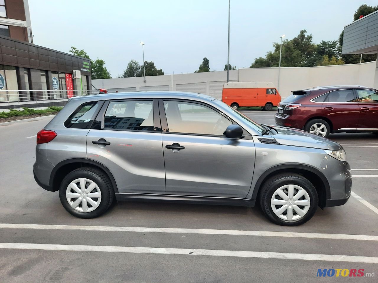 2015' Suzuki Vitara photo #2