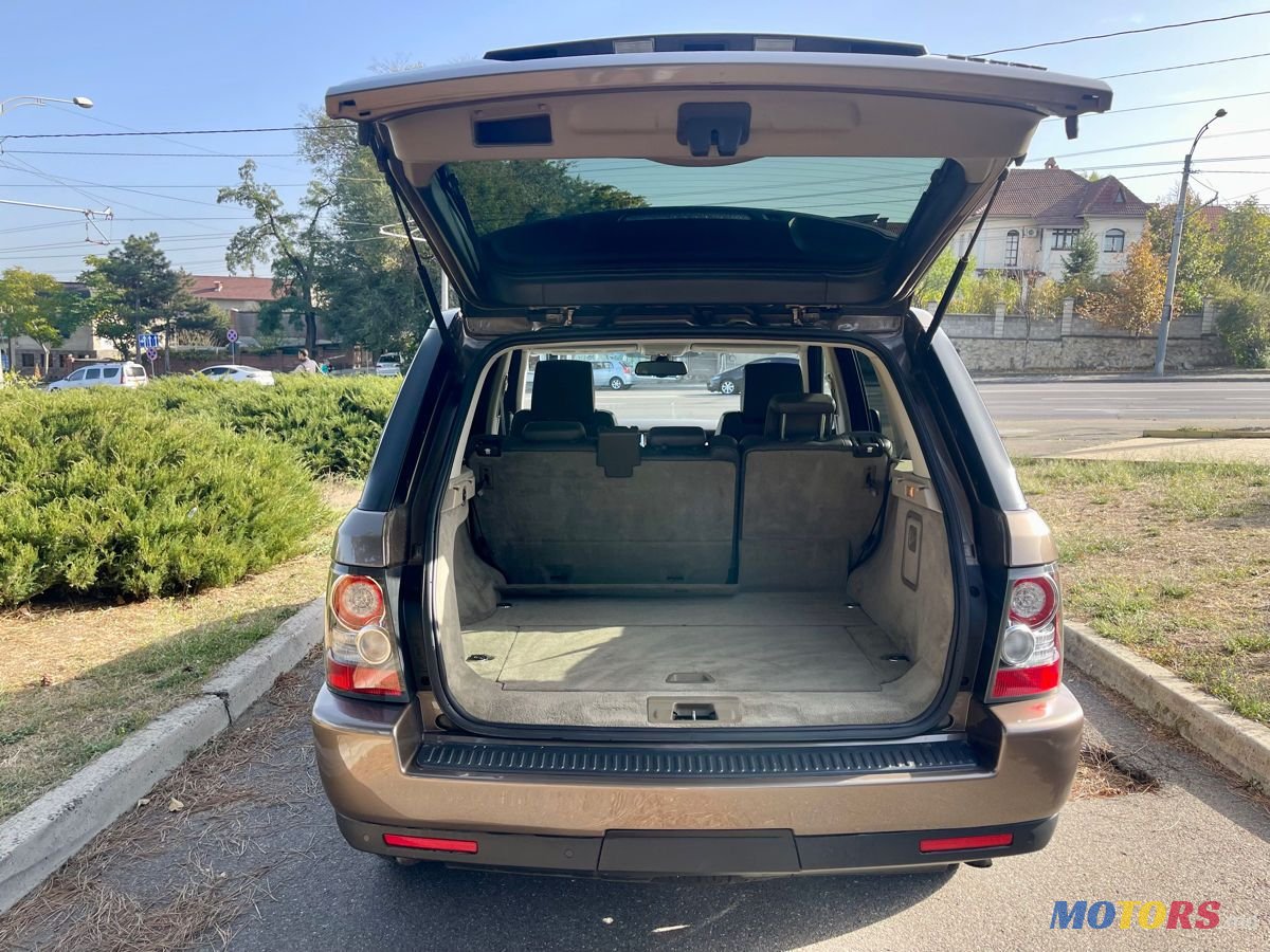 2010' Land Rover Range Rover Sport photo #6