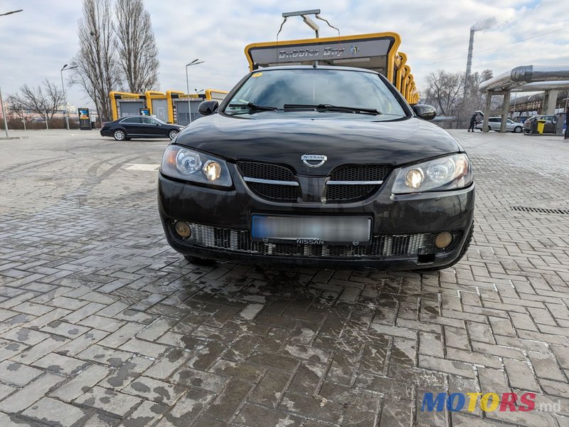 2005' Nissan Almera photo #2