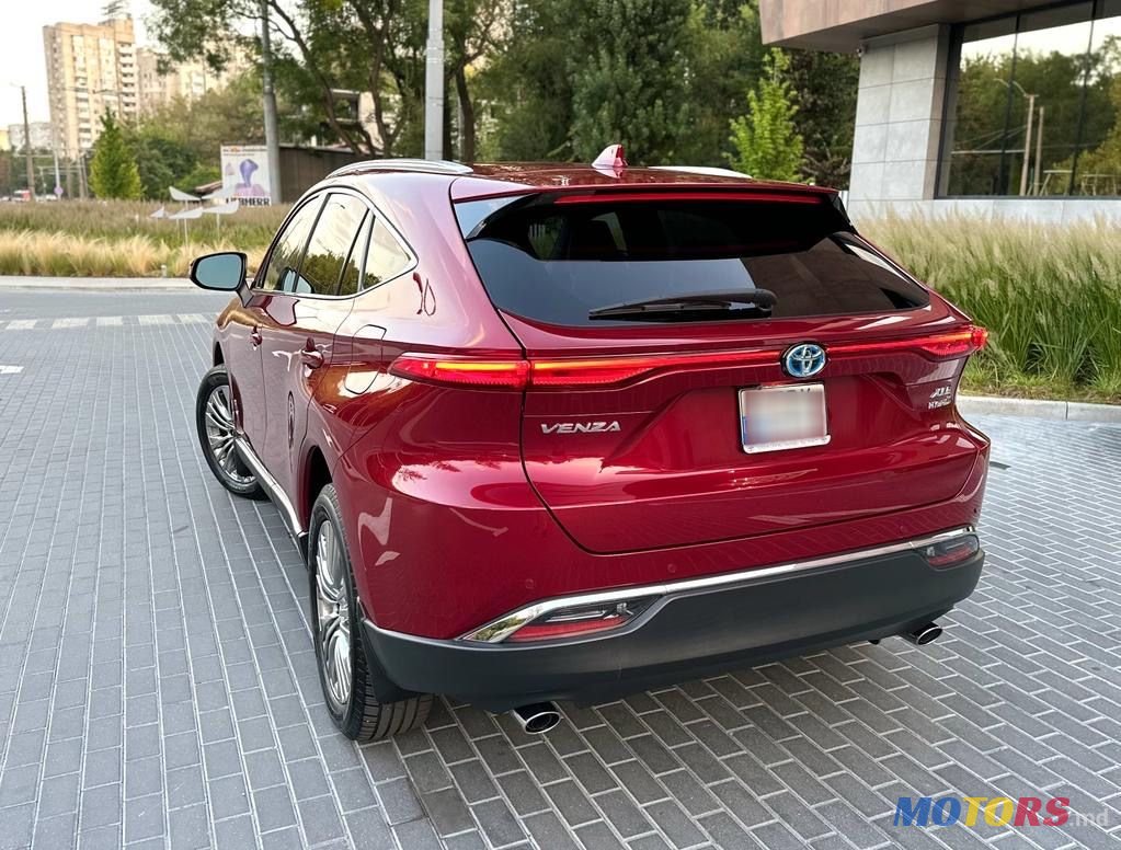 2021' Toyota Venza photo #5