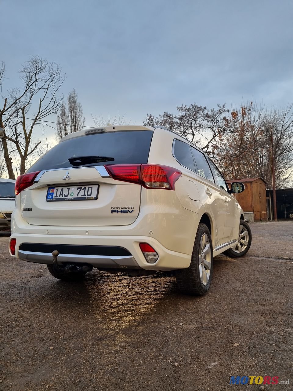 2016' Mitsubishi Outlander photo #5